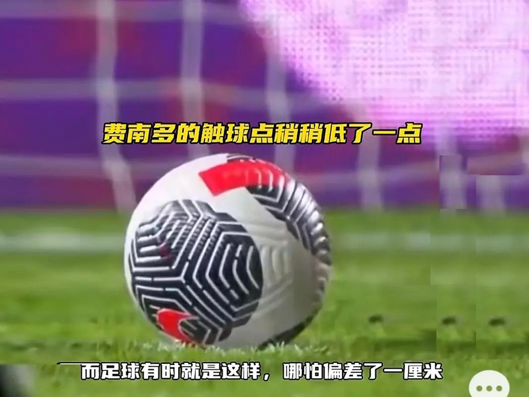 而他在