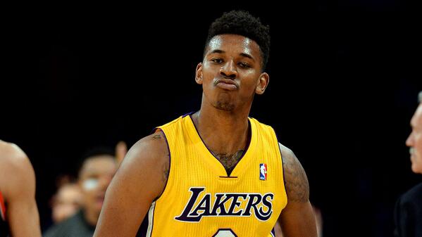 转而将引援 转而将引援