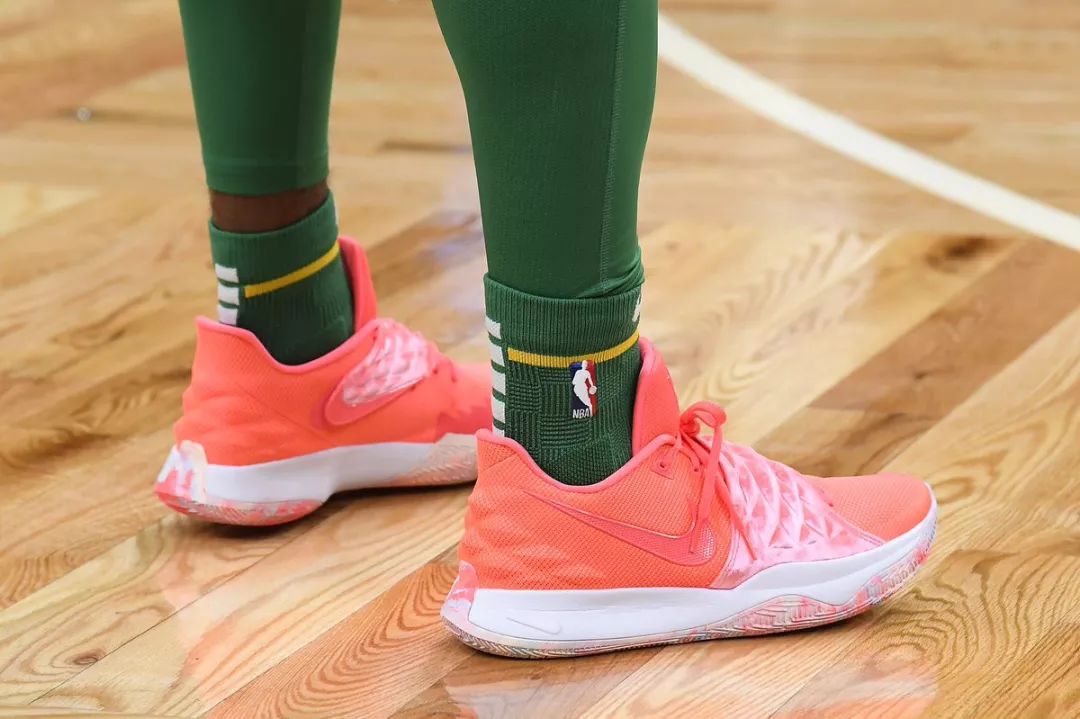 中的放大效 中的放大效